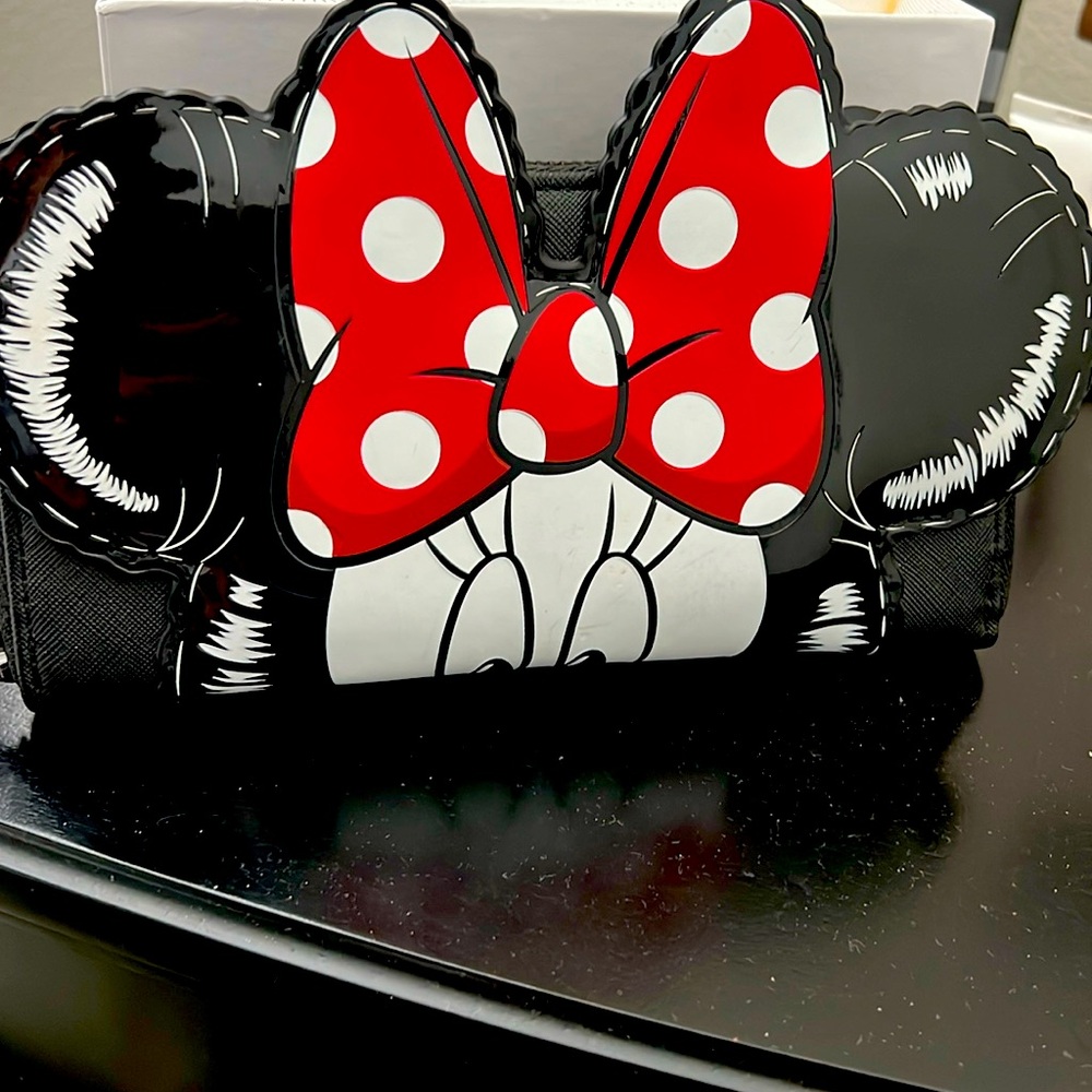 Loungefly Minnie and Mickey wallet